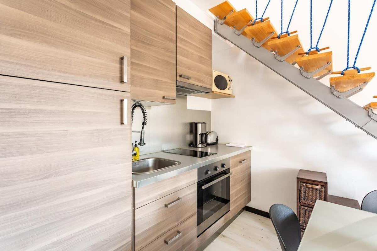 Le Capucin - Petit Duplex Avec Place De Parking Dinard Kültér fotó